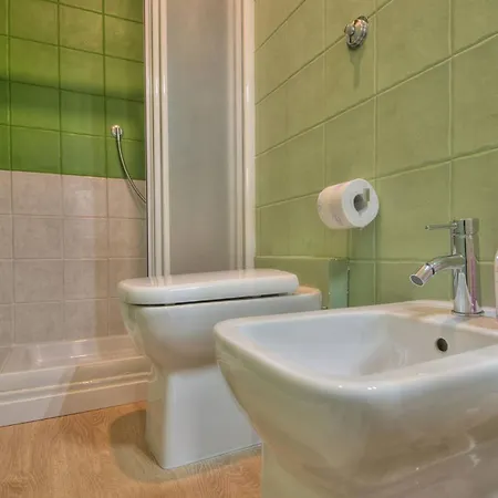 Luce - Elevator, Design And Aquarium Lejlighed *