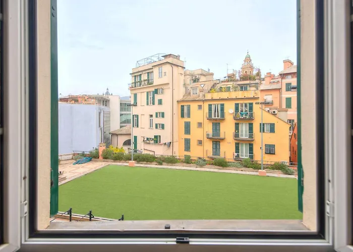 Luce - Elevator, Design And Aquarium