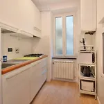 Luce - Elevator, Design And Aquarium Janov