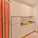 Luce - Elevator, Design And Aquarium