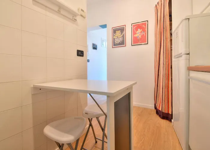 Luce - Elevator, Design And Aquarium Генуя