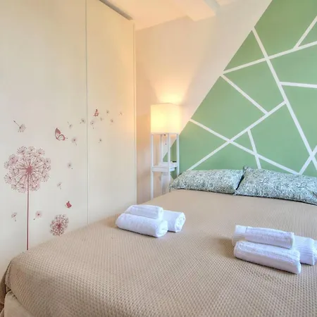 Luce - Elevator, Design And Aquarium Apartman Genova