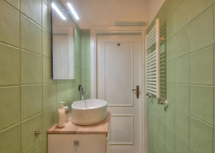 Apartman Luce - Elevator, Design And Aquarium Genova